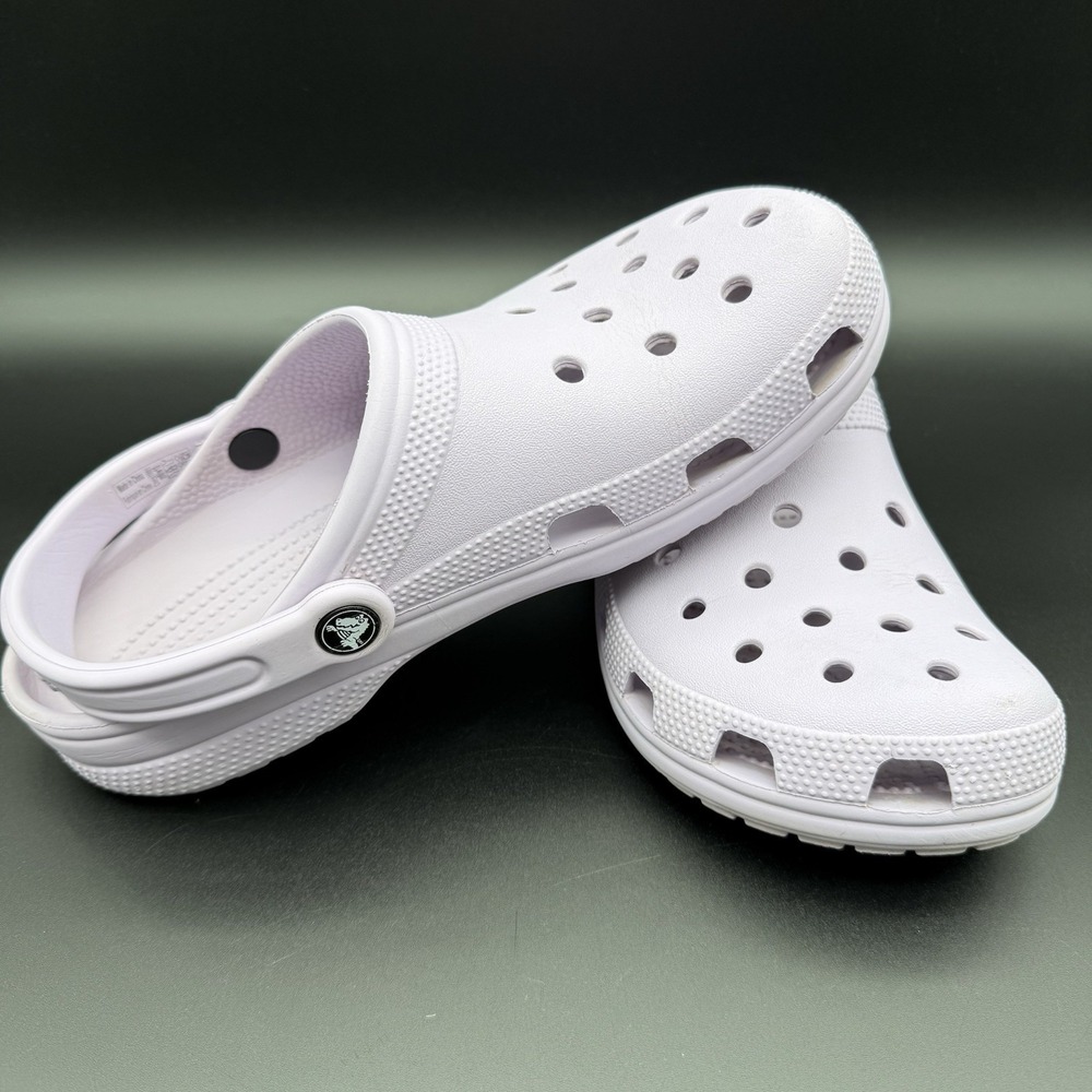Womens Crocs Classic Clog Lavender Purple Size 10 Summer Beach Sandals Outdoors